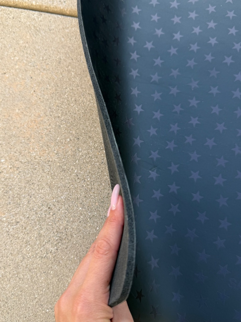 Saint Laurent x Alo Star Warrior Yoga Mat - Picture 3 of 4